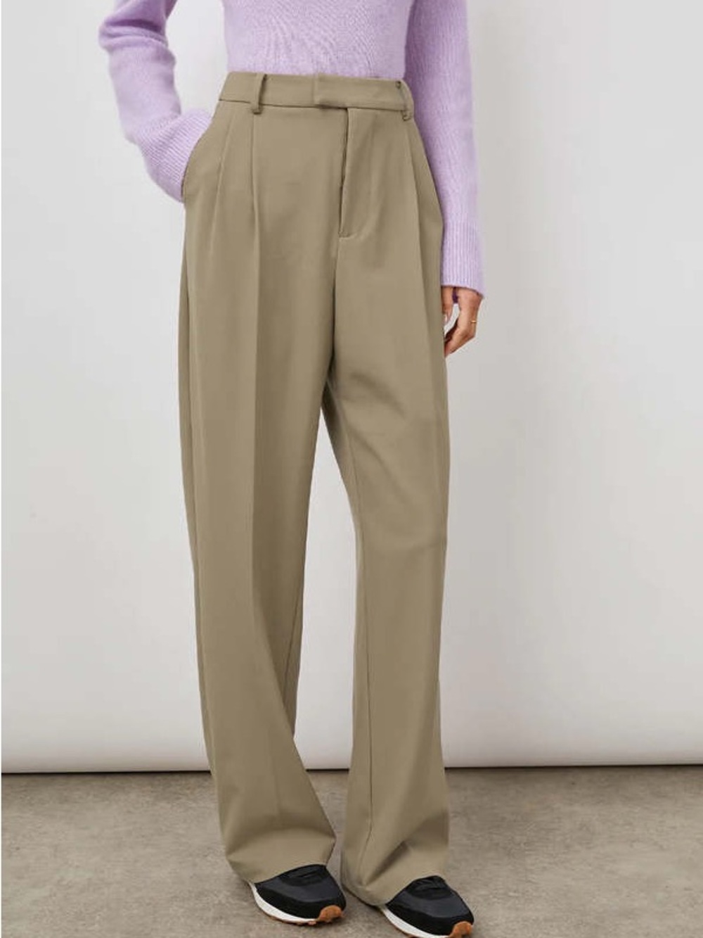 NWT Rails Women’s Size 0 (Waist 25) Marnie Pleated Front Pant in Almond